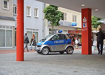 Ein Streifenwagen