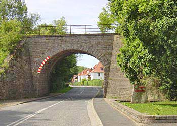 Ehemalige Eisenbahnbrücke